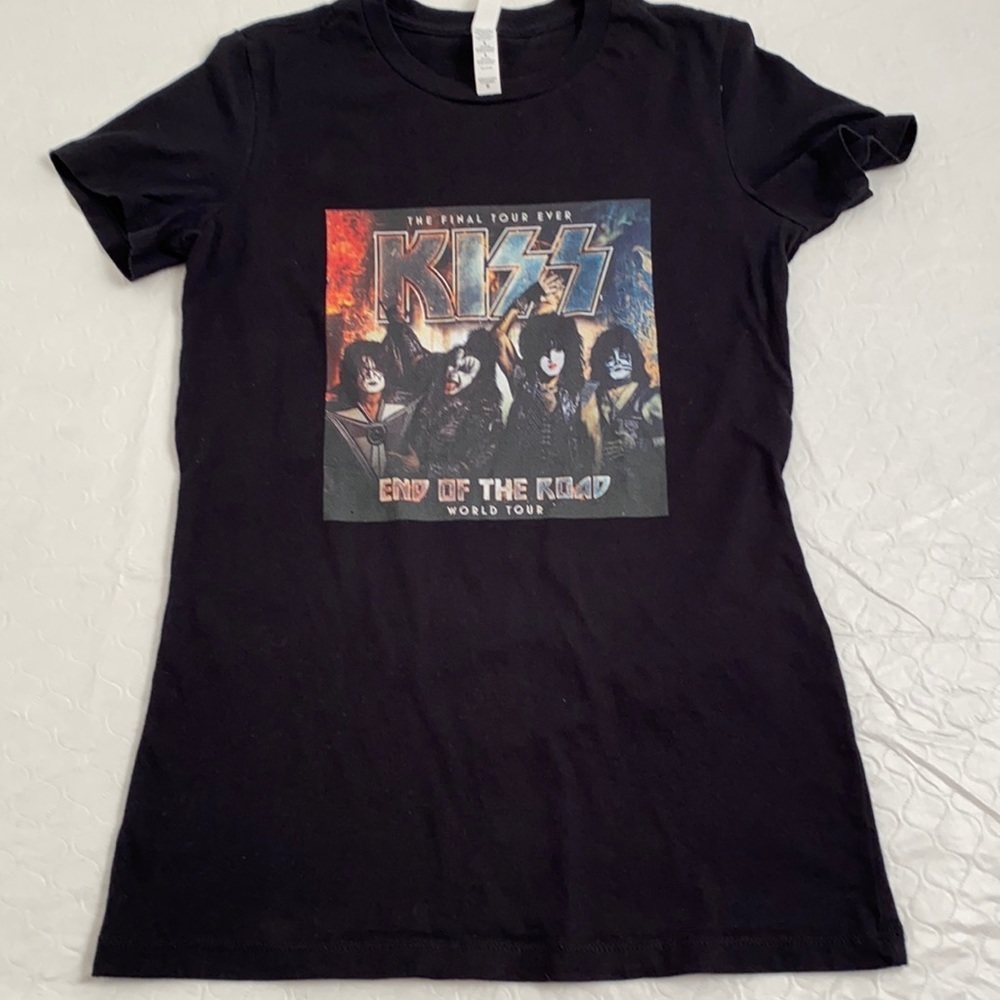 Bella Kiss End of the Road World Tour black concert short sleeve t-shirt